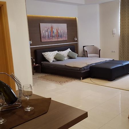 Apartmán Centar Lux Vrsac Exteriér fotografie