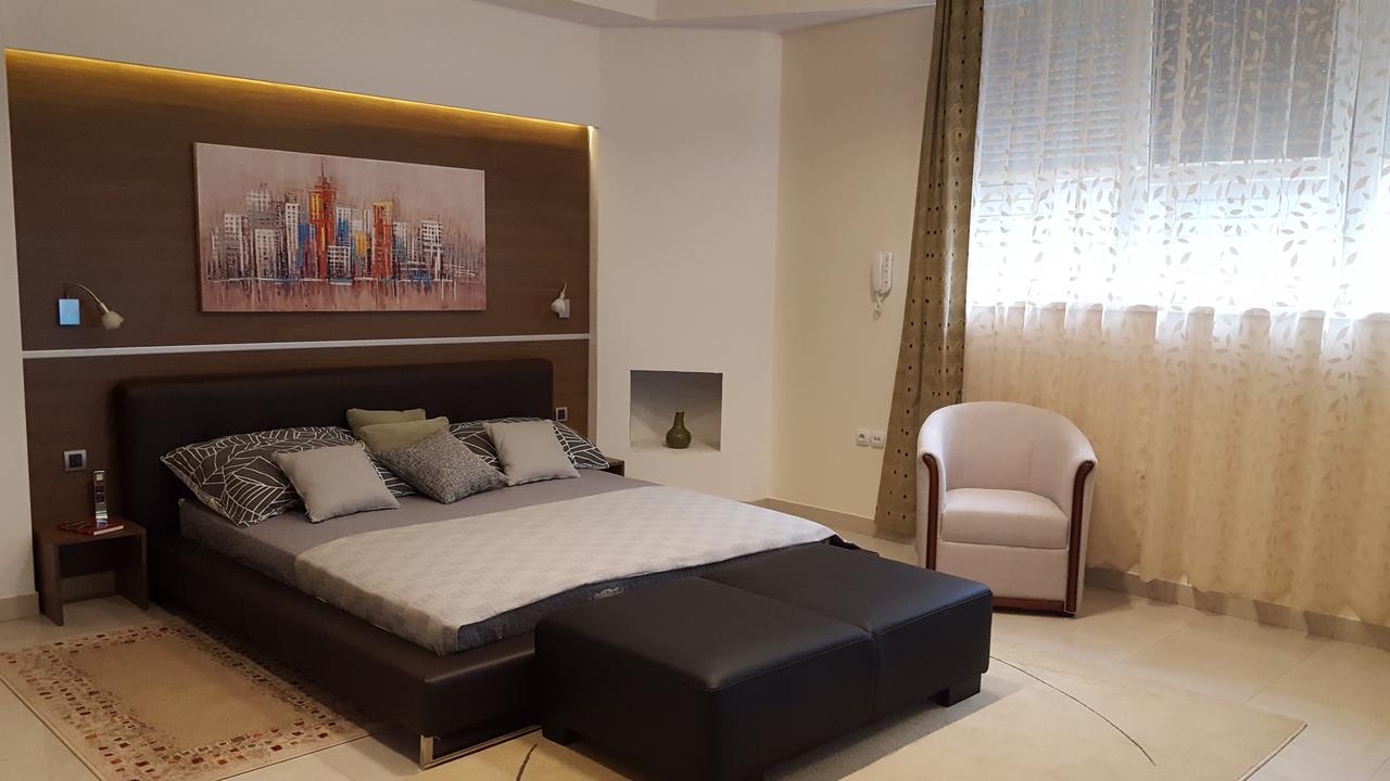 Apartmán Centar Lux Vrsac Exteriér fotografie